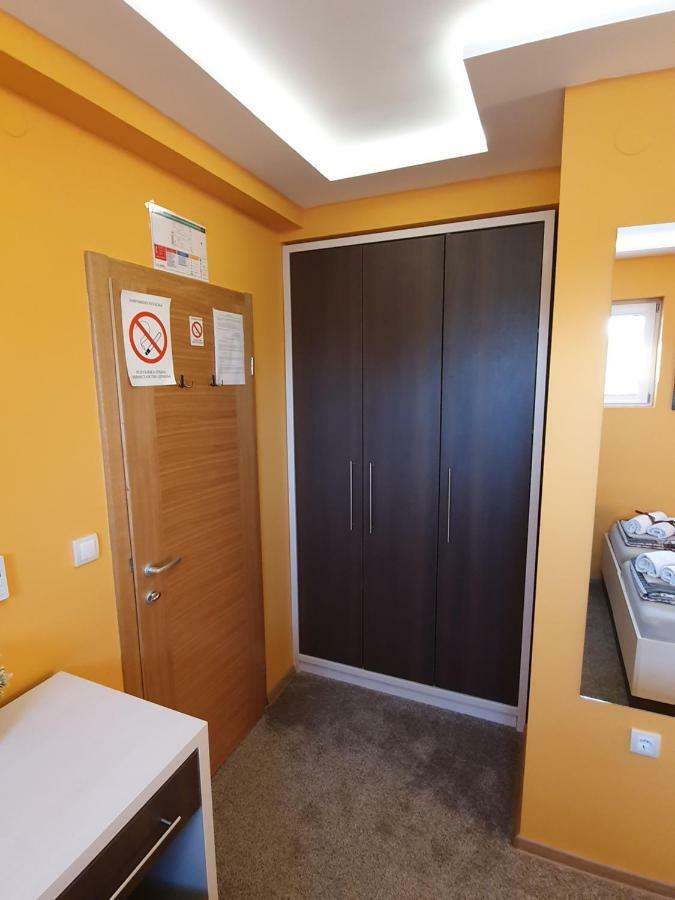 Oldbrick Pub Hotel Sombor Eksteriør billede