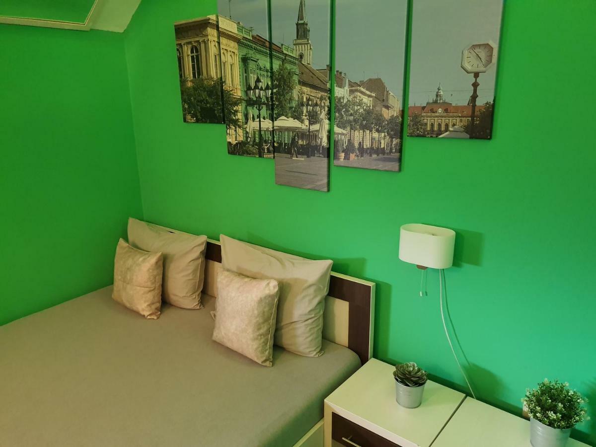 Oldbrick Pub Hotel Sombor Eksteriør billede